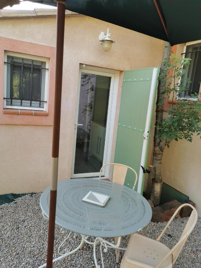 Studio De Charme En Provence, Piscine Et Jacuzzi Partages Le Luc Eksteriør bilde