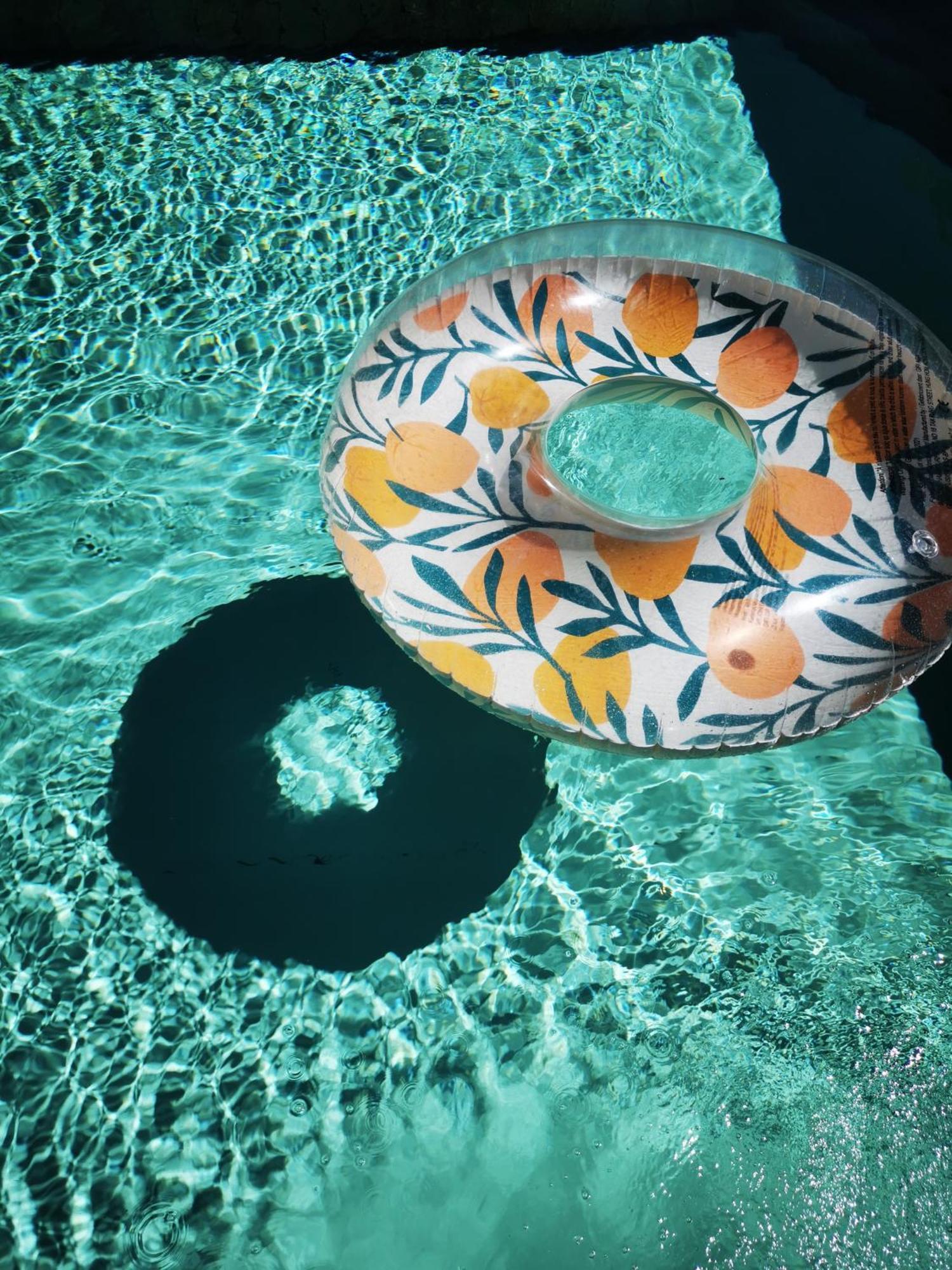 Studio De Charme En Provence, Piscine Et Jacuzzi Partages Le Luc Eksteriør bilde